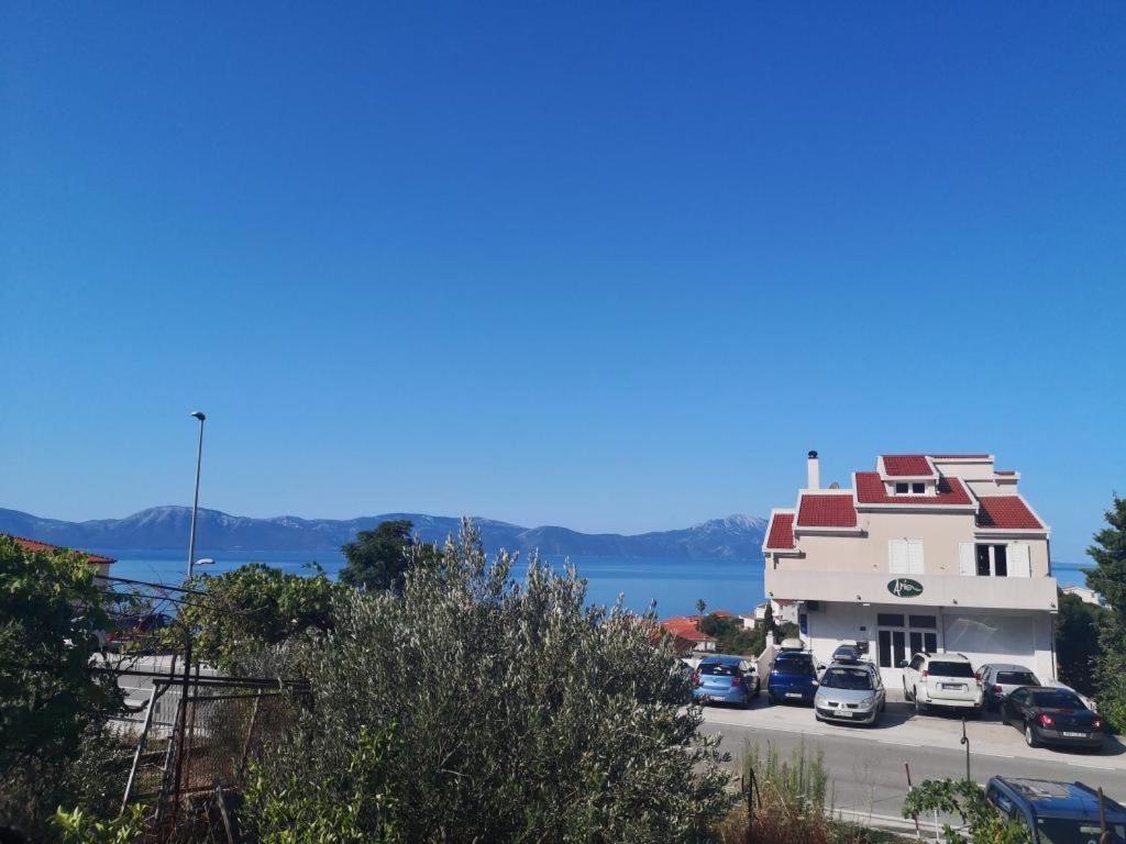 Apartmani Zderic Gradac  Luaran gambar